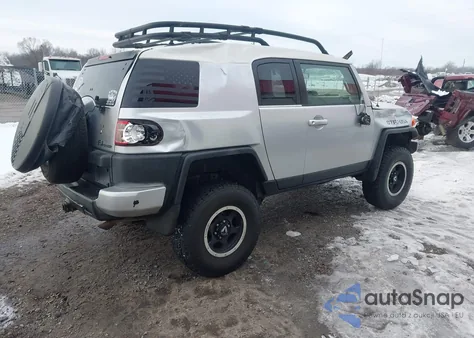 2007 Toyota Fj Cruiser z USA, uszkodzony, nr VIN JTEBU11F870004101